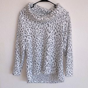 NWOT Chances R White Leopard Print Fuzzy Cowl Neck